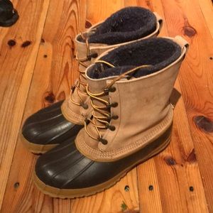 FUNCTIONAL Bean hunting boots!